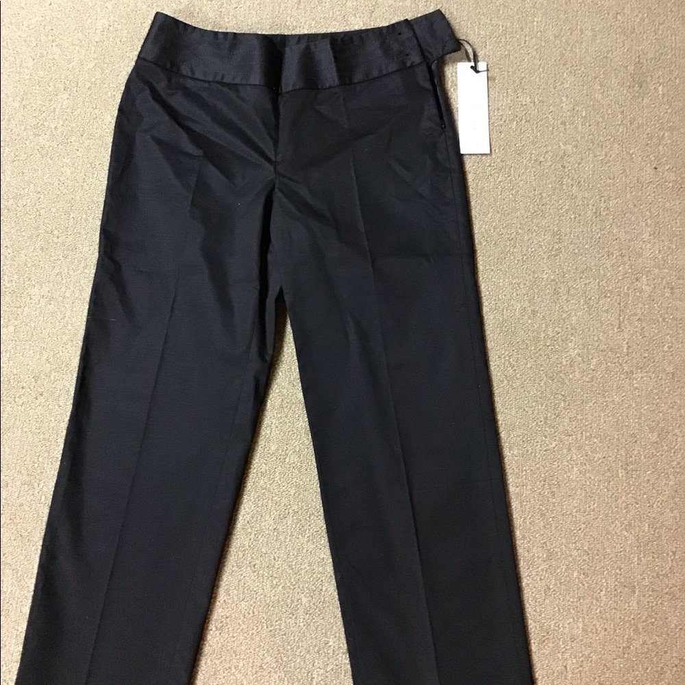 WHBM Women’s  Capri pants.